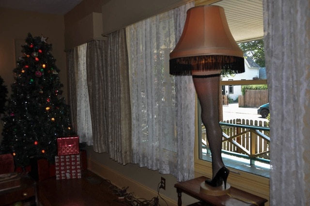 Christmas story leg lamp